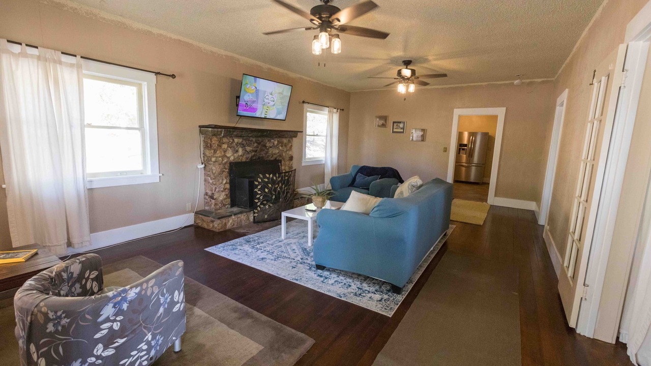 Photo of Livingroom in Mariposa