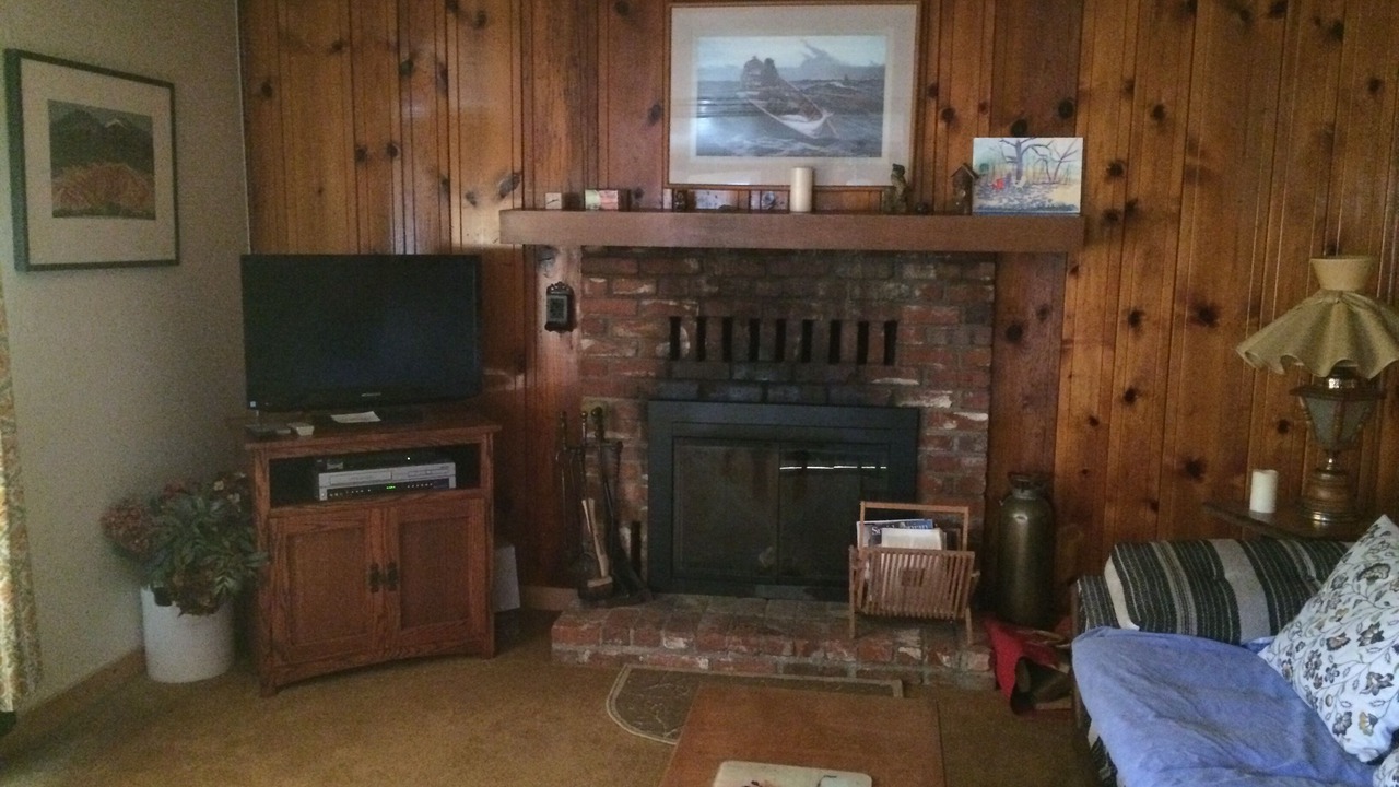 Photo of Livingroom in Douglas City