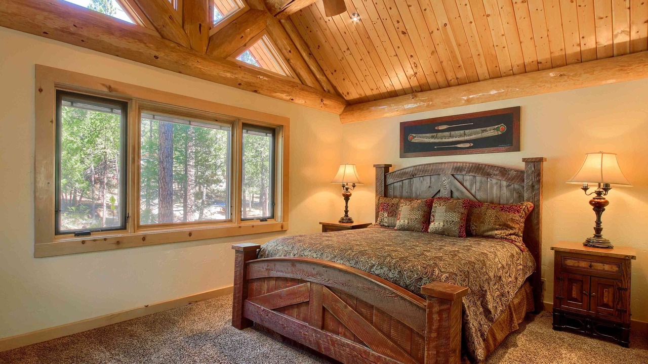 Photo of Bedroom in North Wawona