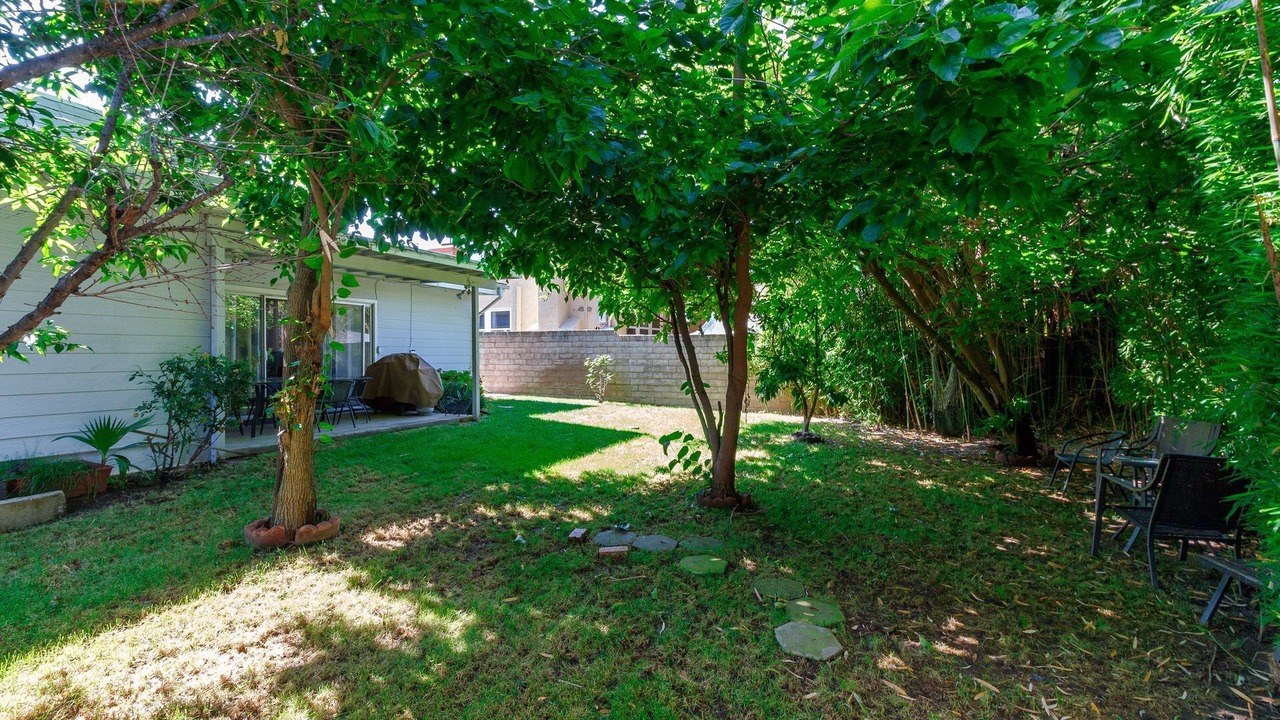 Photo of Outdoor in Woodland Hills