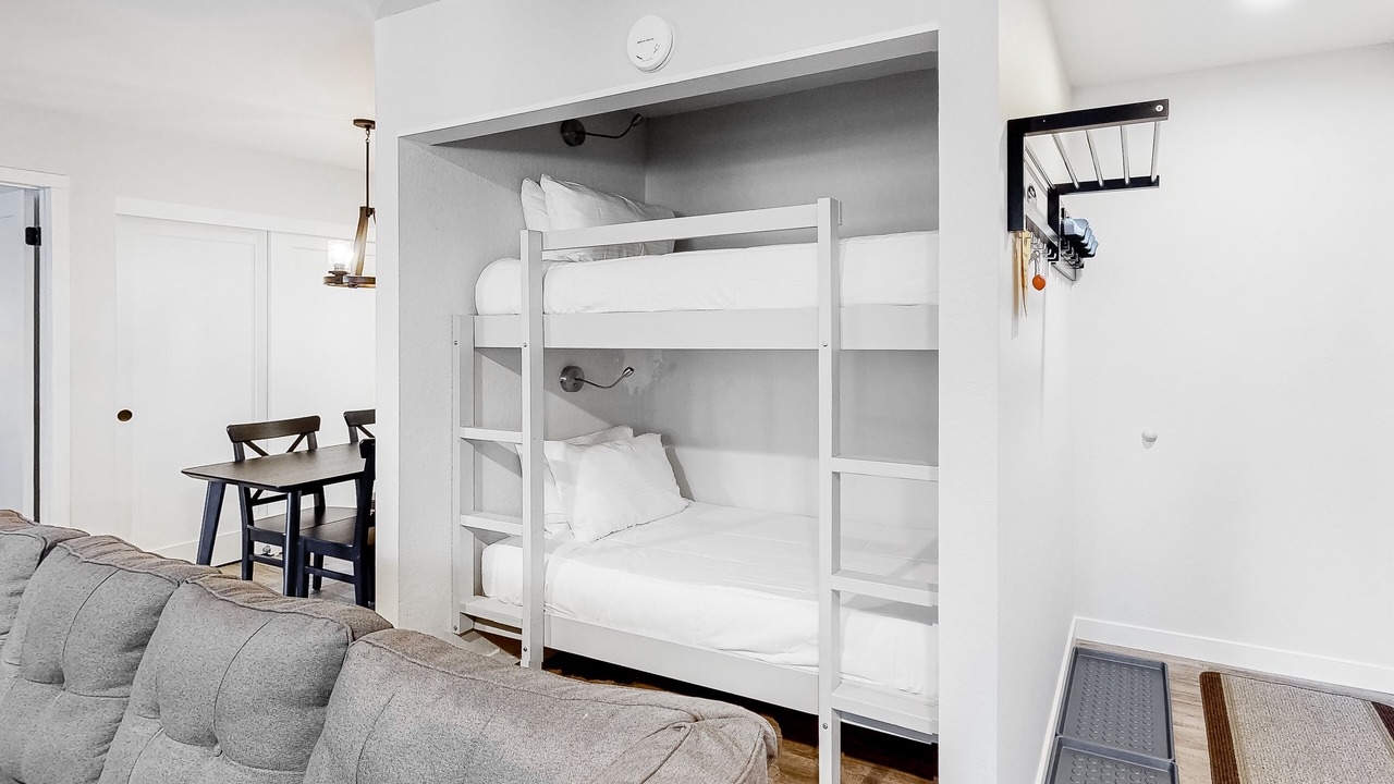 Photo of Bedroom in Mammoth Lakes