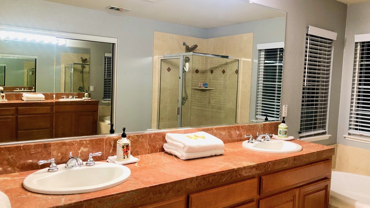 Photo of Bathroom in Tracy
