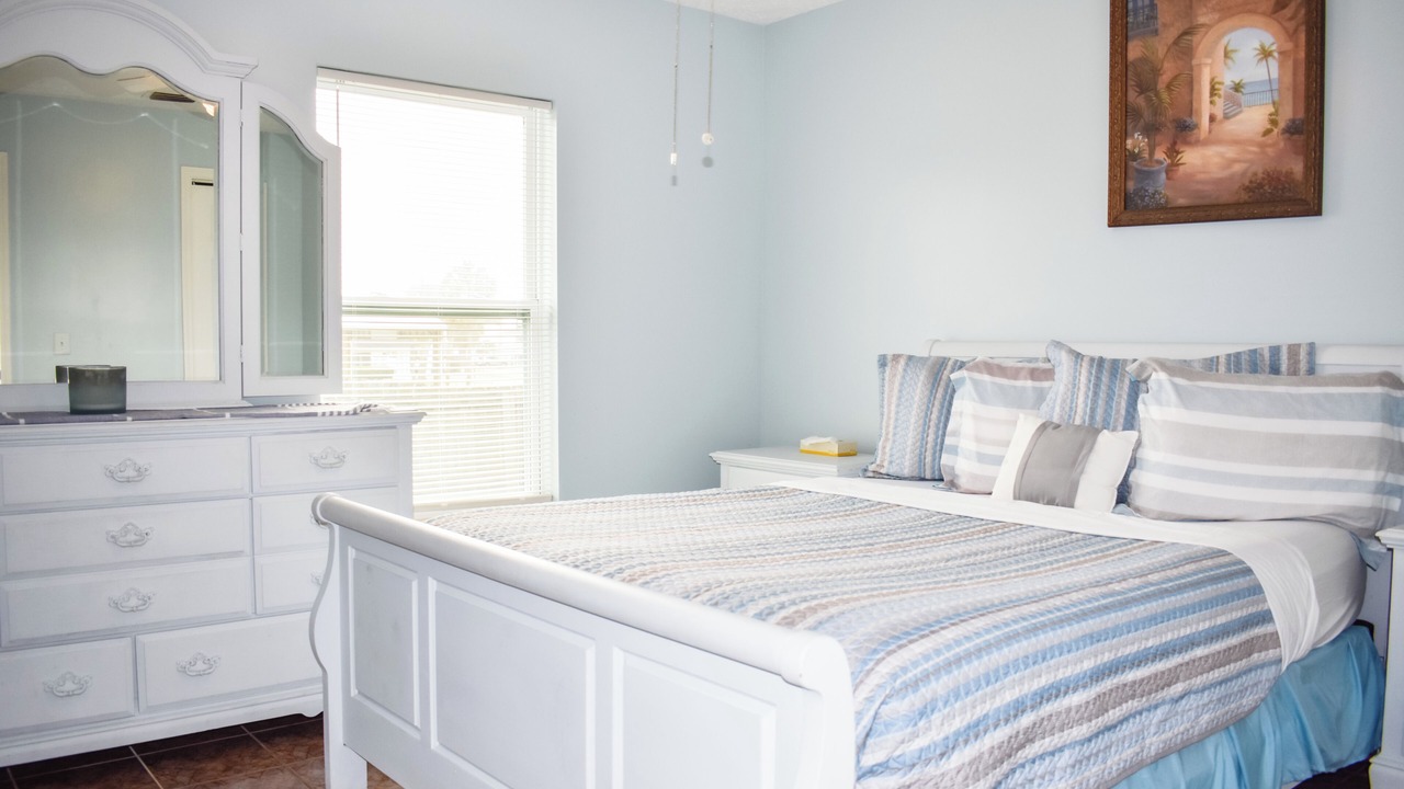 Photo of Bedroom in Laguna Beach Estates