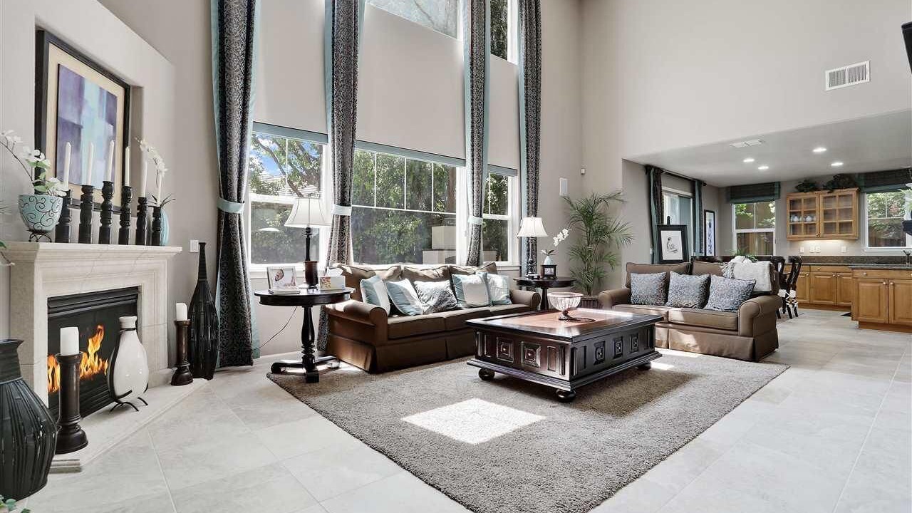 Photo of Livingroom in Tracy