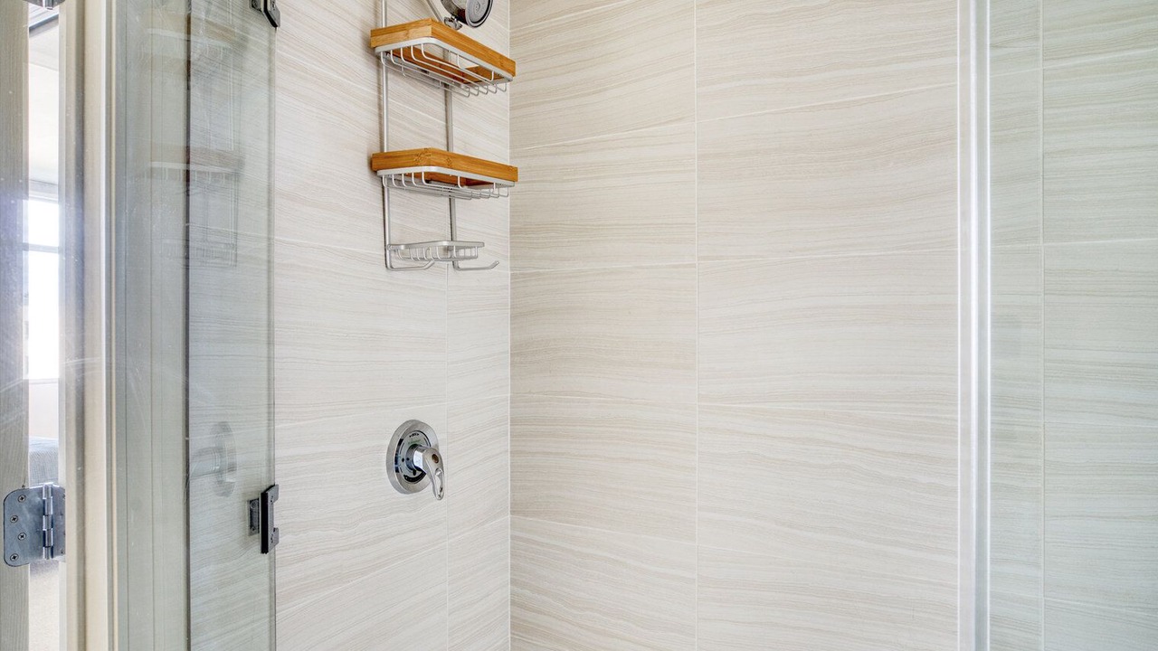 Photo of Bathroom in Evergreen Park
