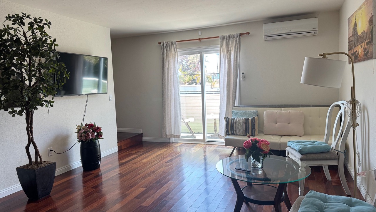 Photo of Livingroom in Imperial Beach