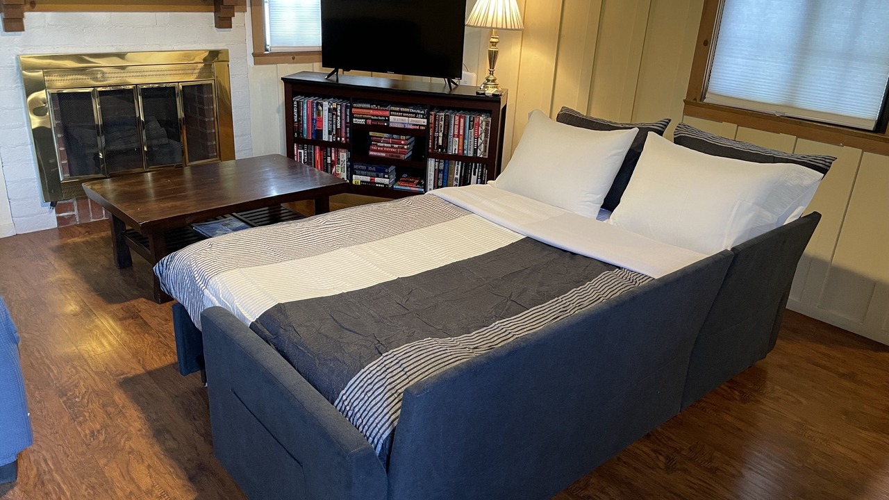 Photo of Bedroom in Historic Tennis Club