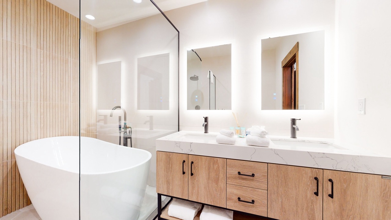 Photo of Bathroom in Woodwinds