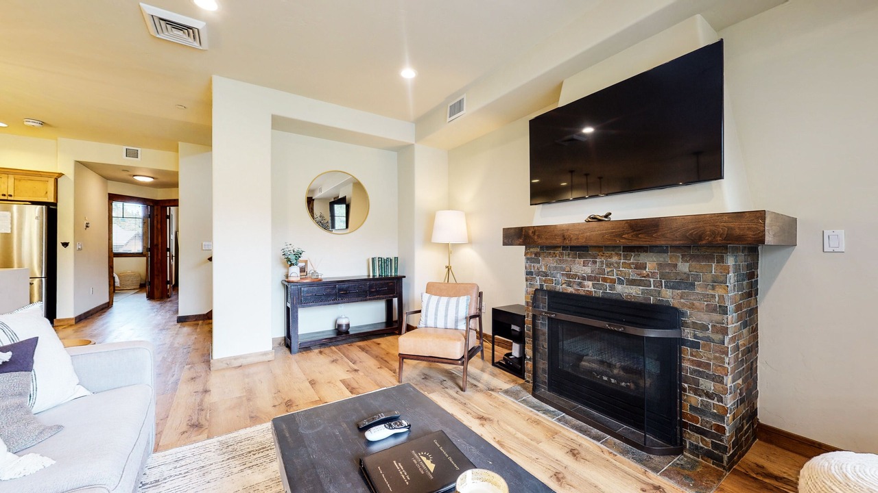 Photo of Livingroom in Woodwinds