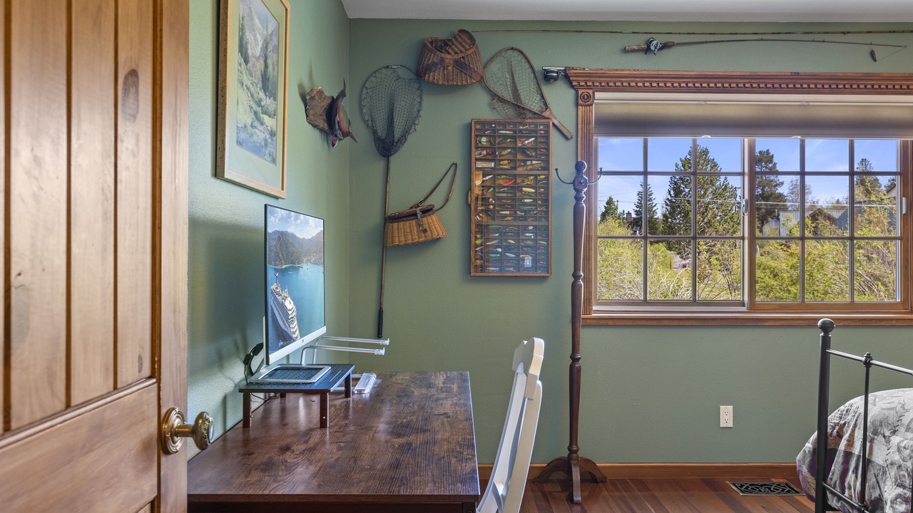 Photo of Bedroom in June Lake