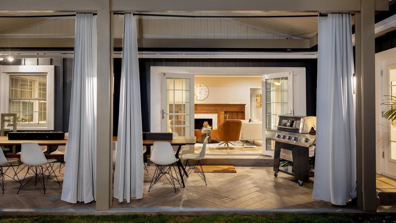 Photo of Outdoor in Beverly Hills