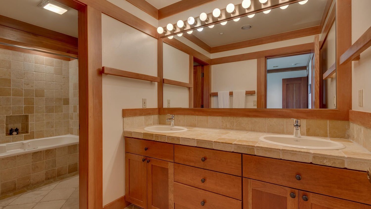 Photo of Bathroom in Tahoe Woods