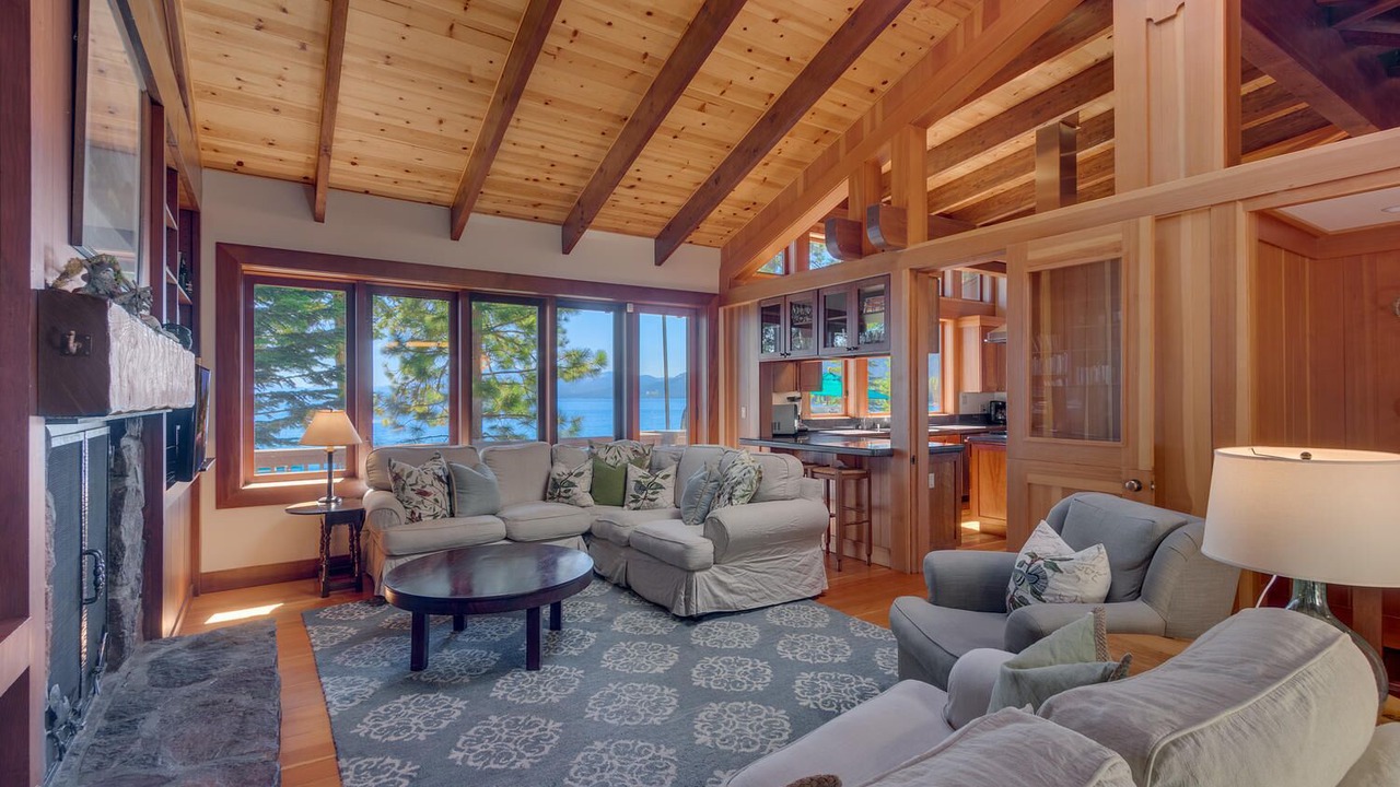 Photo of Livingroom in Tahoe Woods
