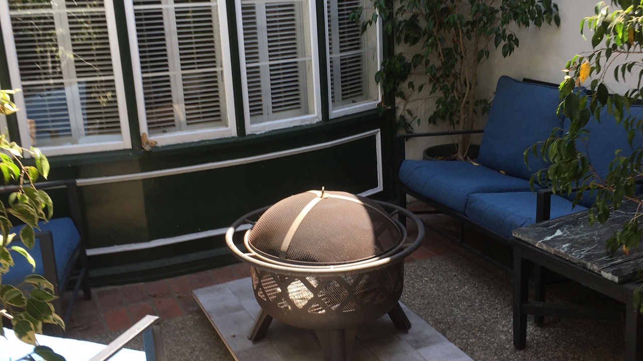 Photo of Patio Balcony in Toro Canyon