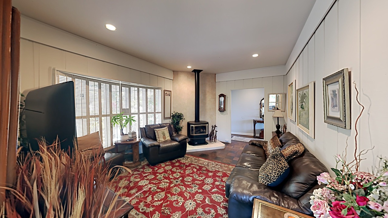 Photo of Bedroom in Toro Canyon