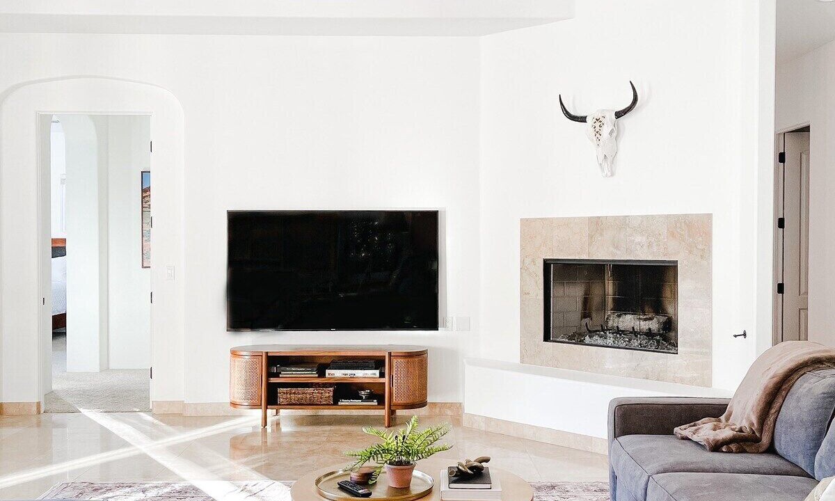 Photo of Livingroom in Desert Club Estates