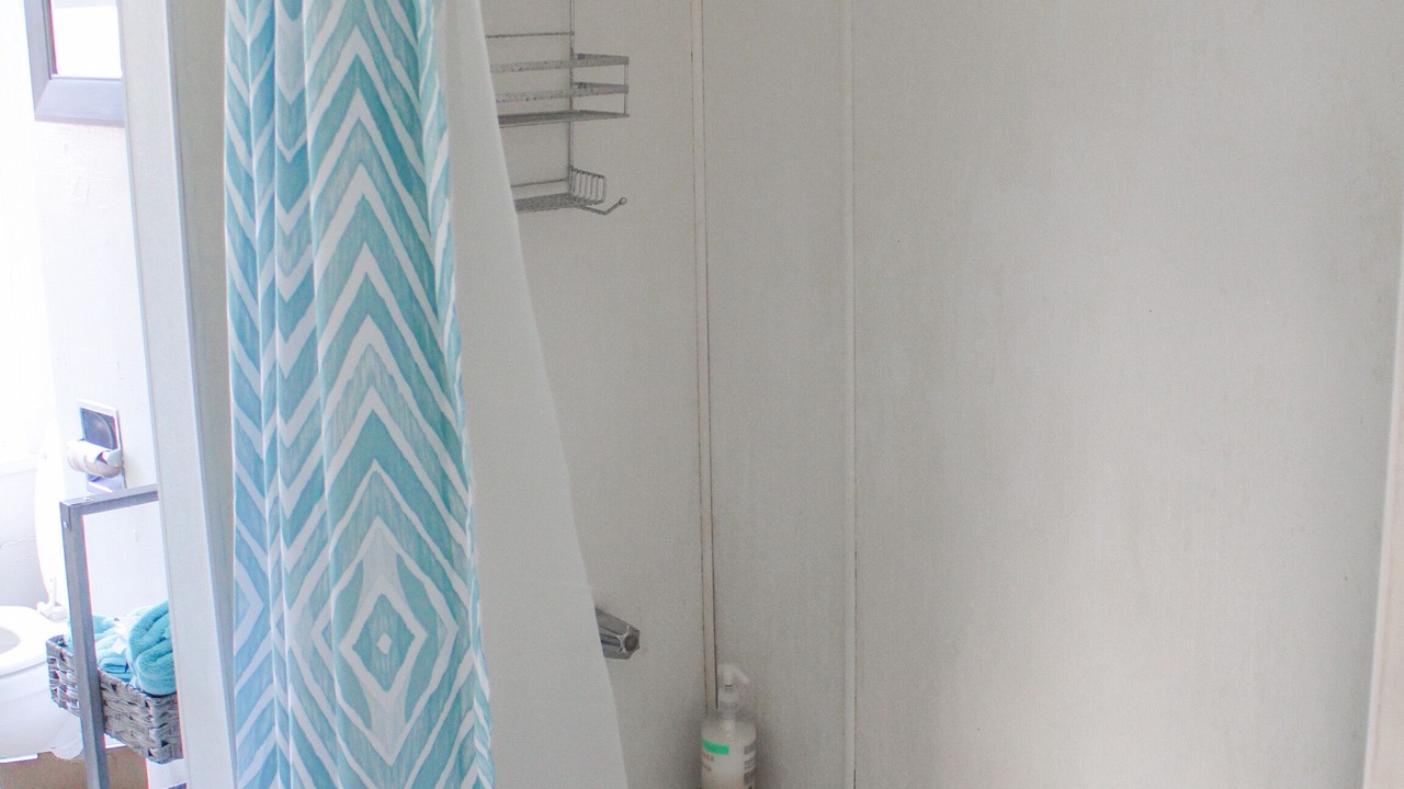 Photo of Bathroom in Red Bluff