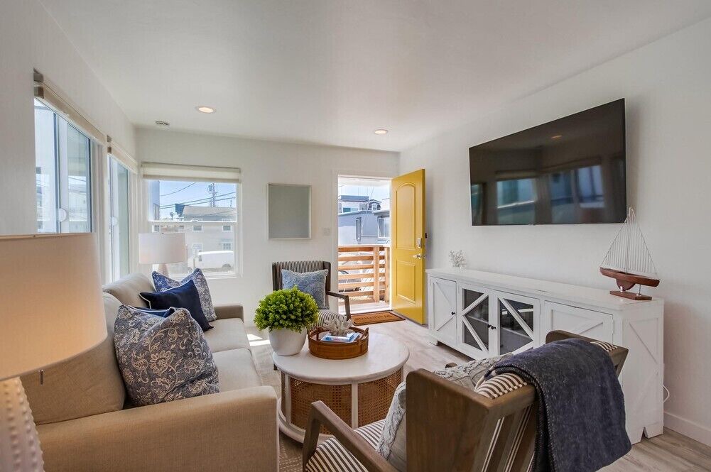 Photo of Livingroom in Mission Beach
