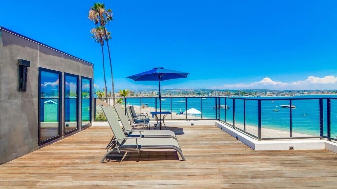 Photo of Patio Balcony in Mission Beach