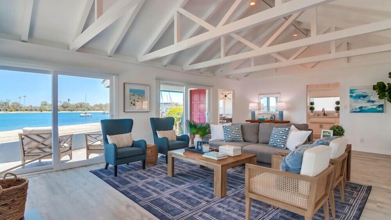 Photo of Livingroom in Mission Beach