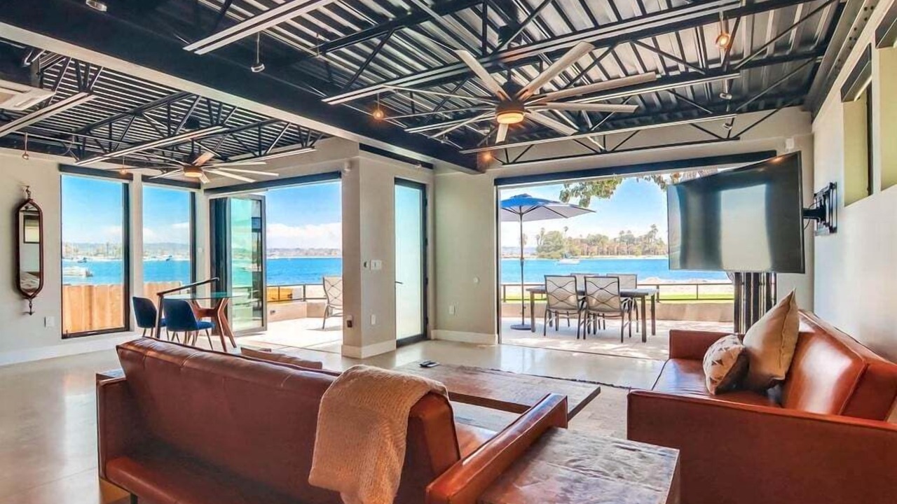 Photo of Livingroom in Mission Beach