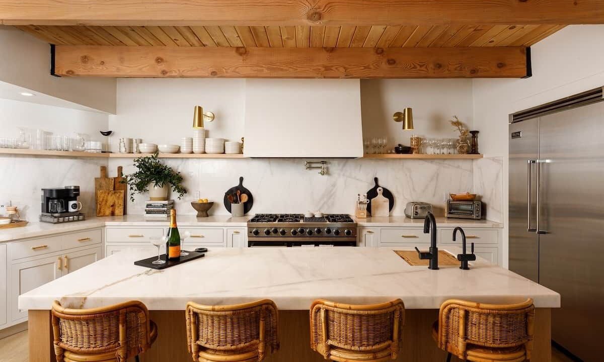 Photo of Kitchen in Lake Arrowhead