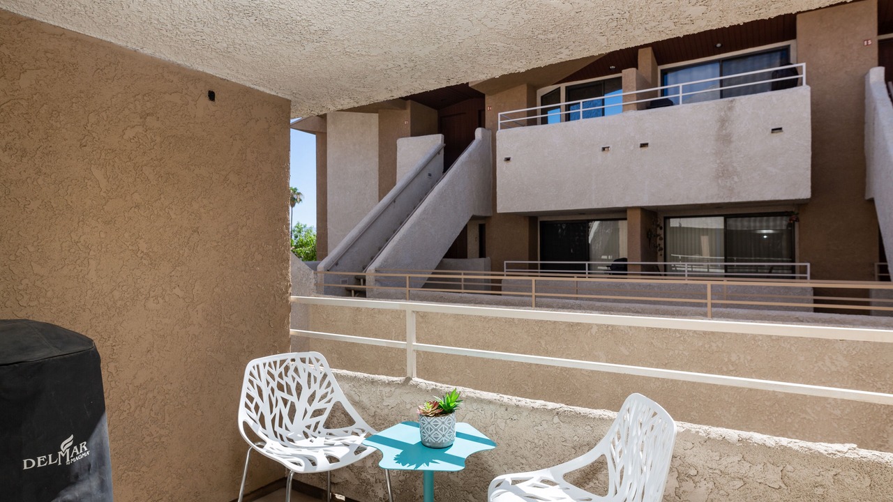 Photo of Outdoor in Warm Sands