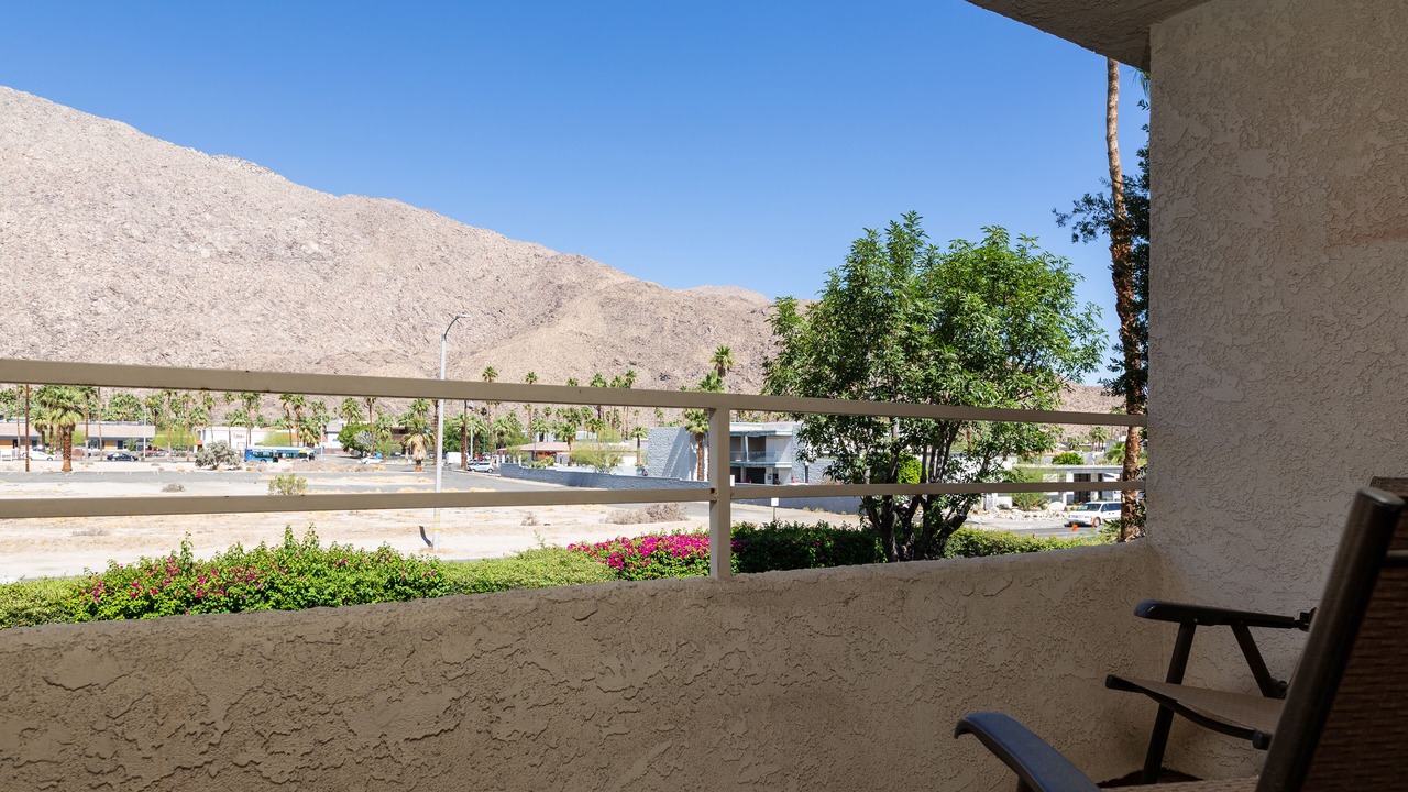 Photo of Outdoor in Warm Sands