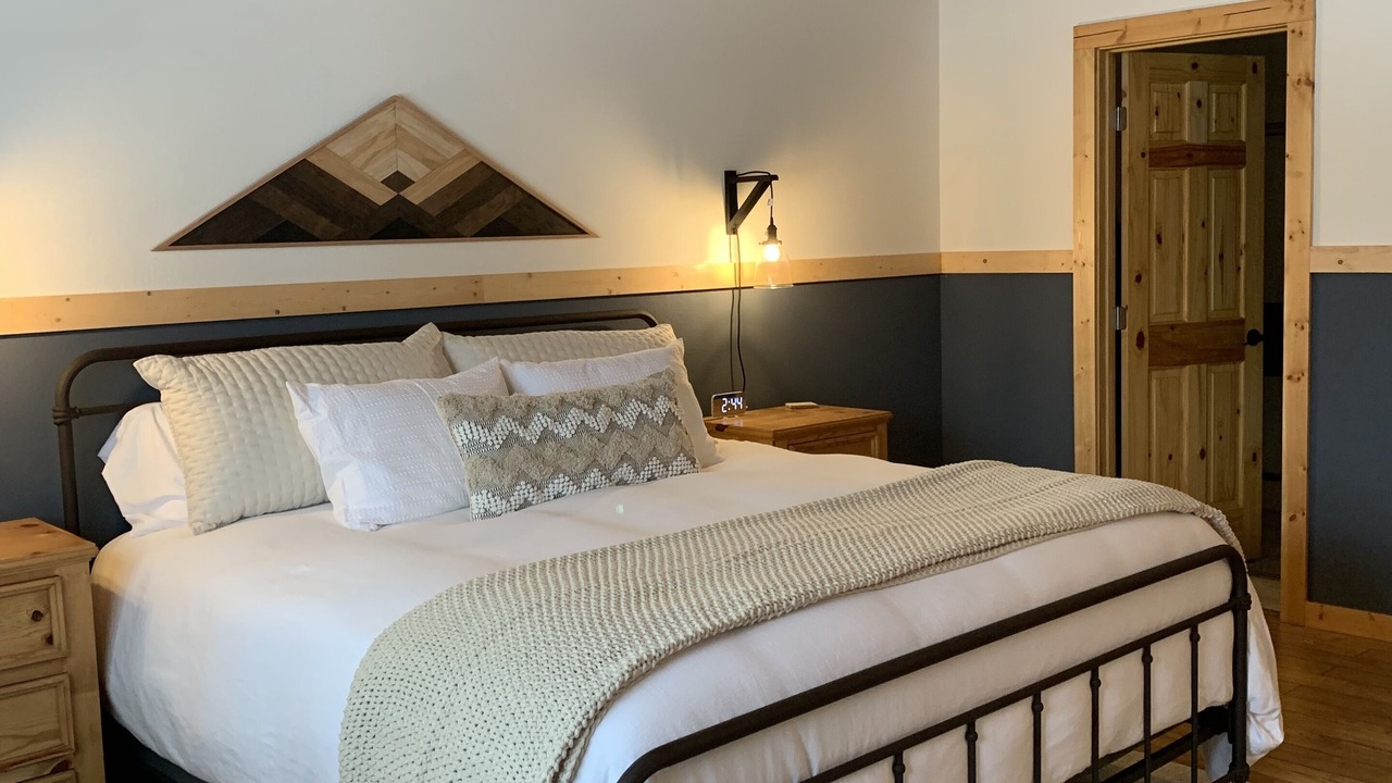 Photo of Bedroom in Plumas Eureka Estates