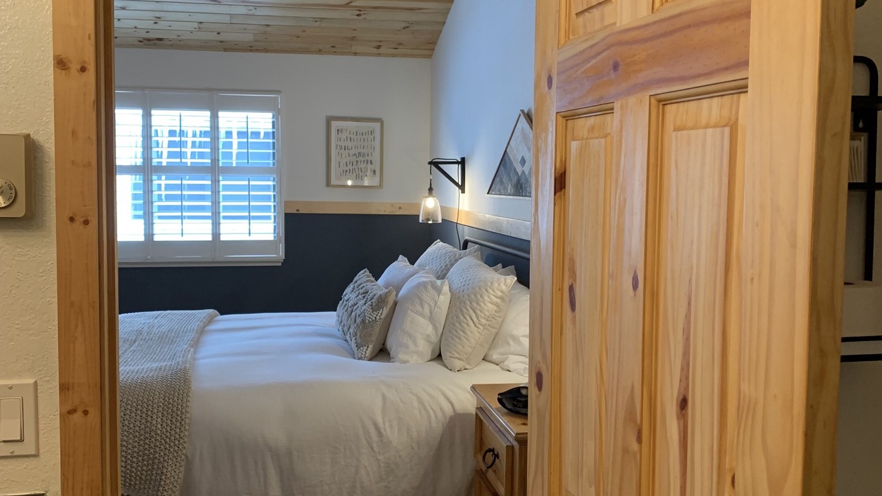 Photo of Bedroom in Plumas Eureka Estates