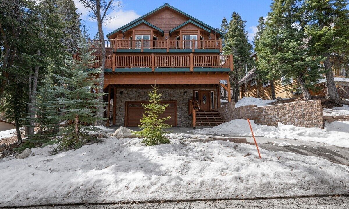 Photo of Outdoor in Upper Moonridge