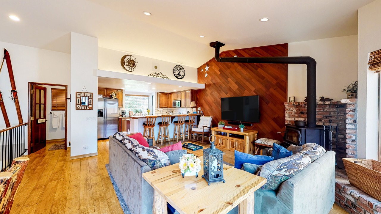 Photo of Livingroom in Mammoth Lakes