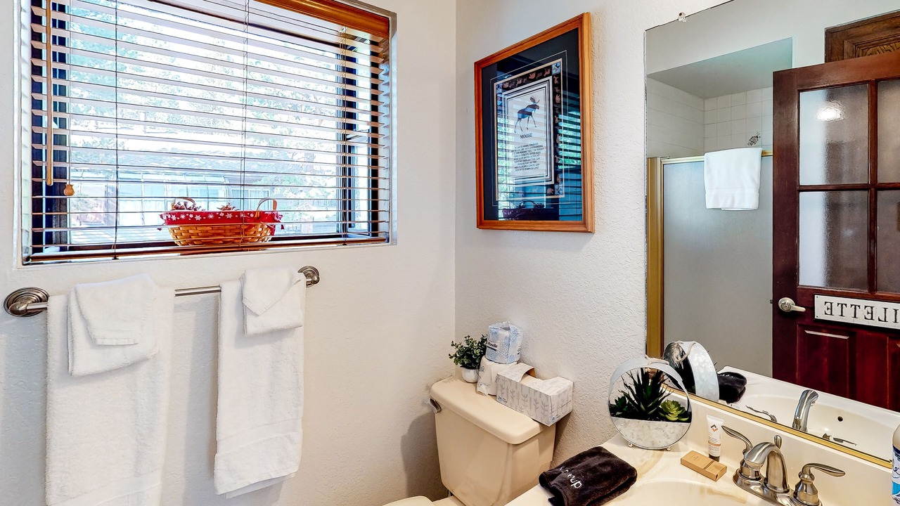 Photo of Bathroom in Mammoth Lakes