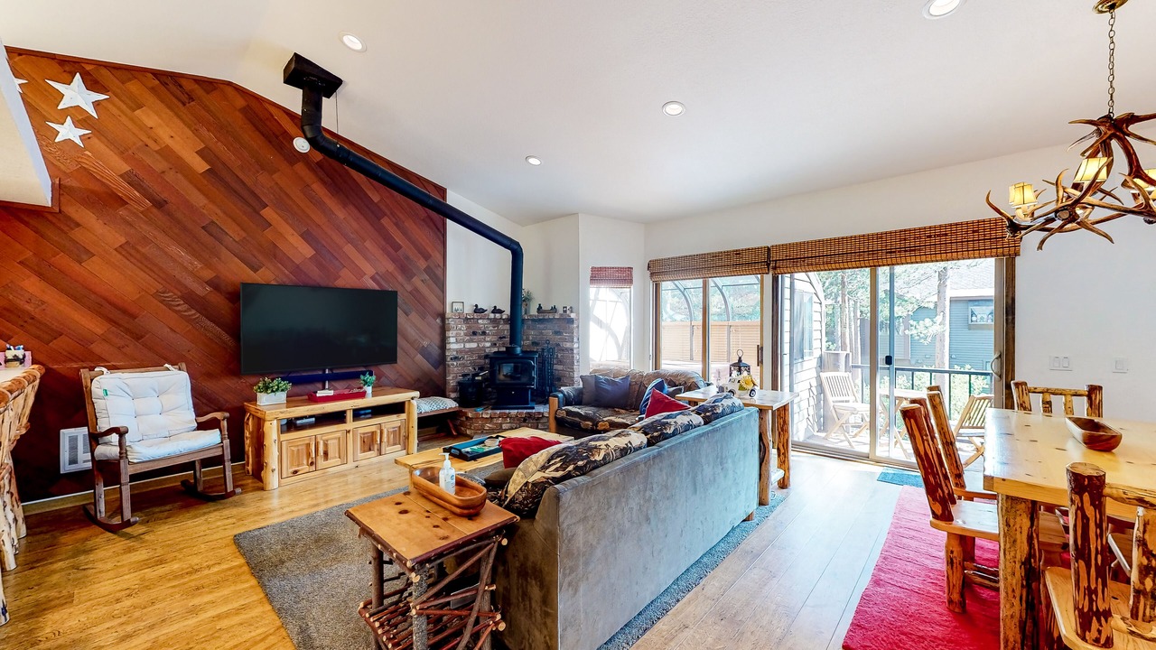 Photo of Livingroom in Mammoth Lakes