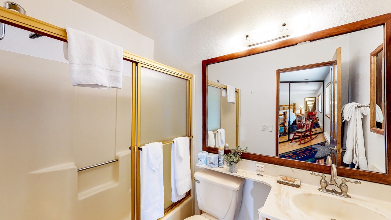 Photo of Bathroom in Mammoth Lakes
