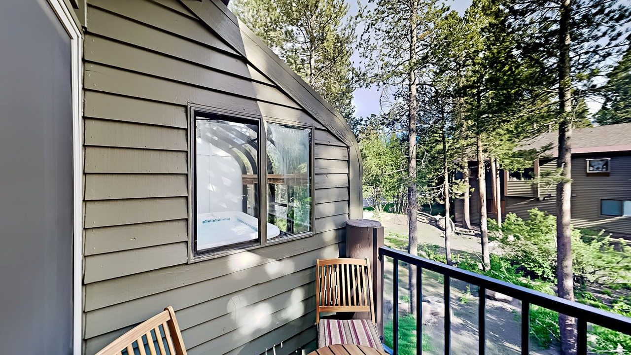 Photo of Outdoor in Mammoth Lakes