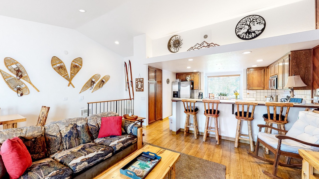 Photo of Livingroom in Mammoth Lakes