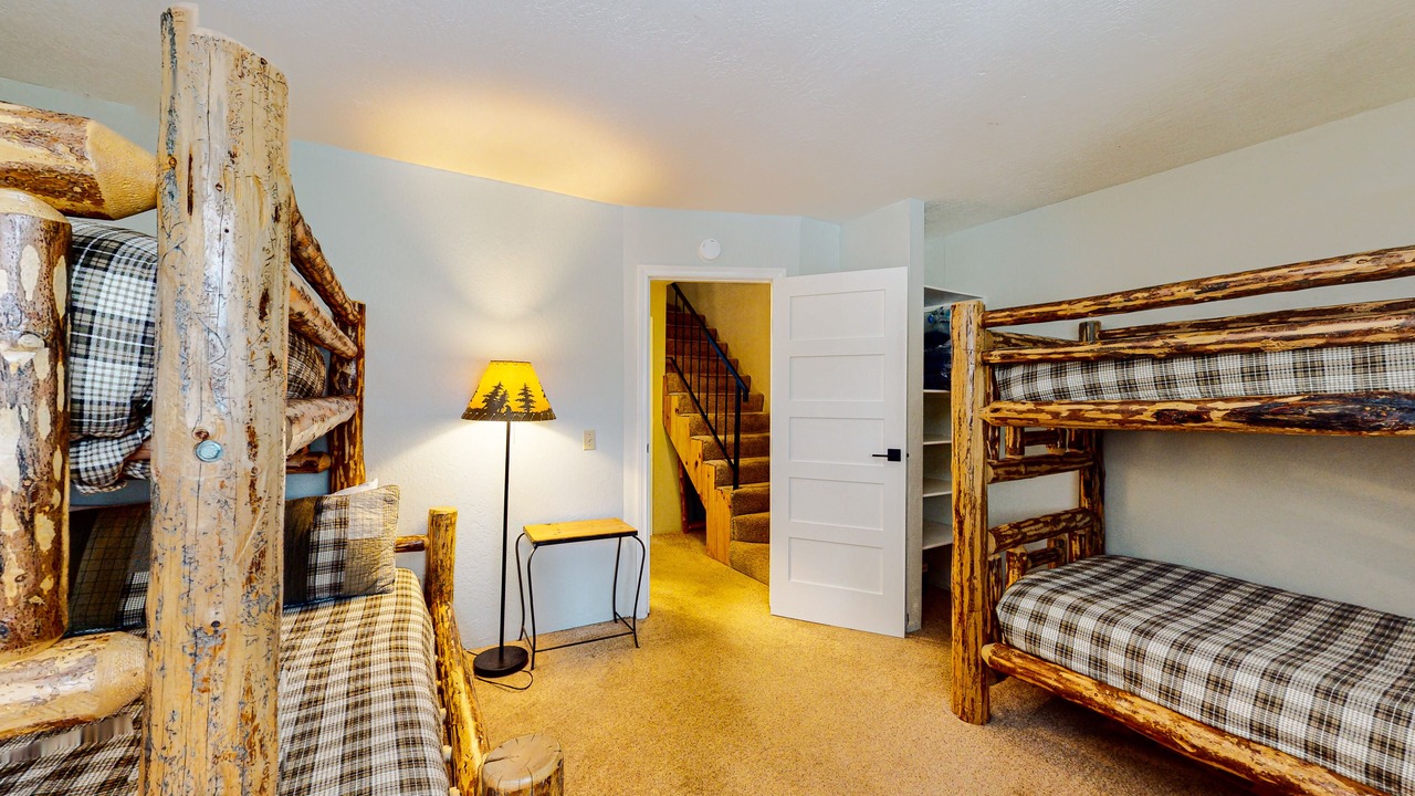 Photo of Bedroom in Mammoth Lakes