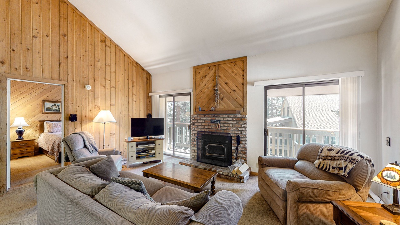 Photo of Livingroom in Mammoth Lakes