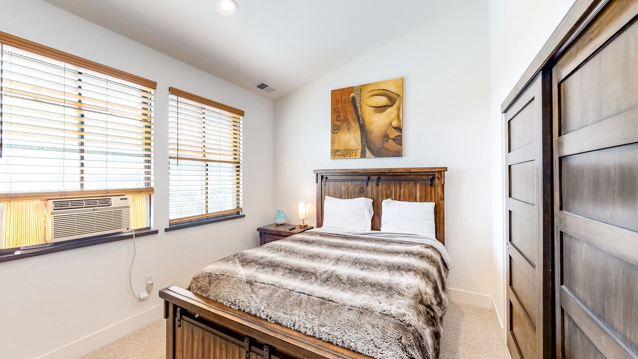 Photo of Bedroom in Mammoth Lakes