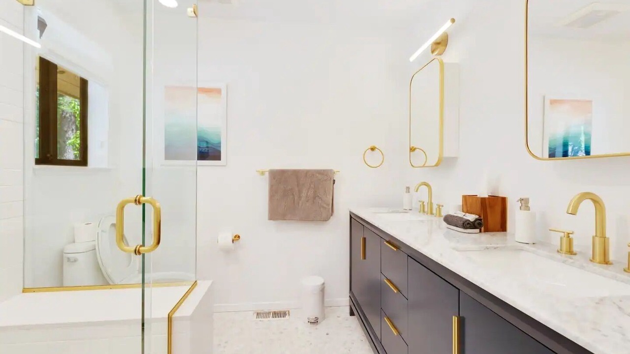 Photo of Bathroom in Grass Valley