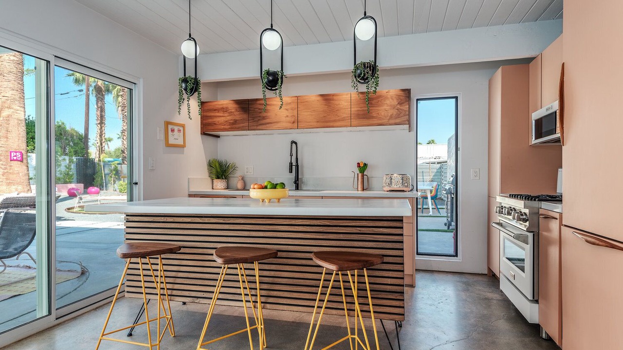 Photo of Kitchen in Racquet Club Estates