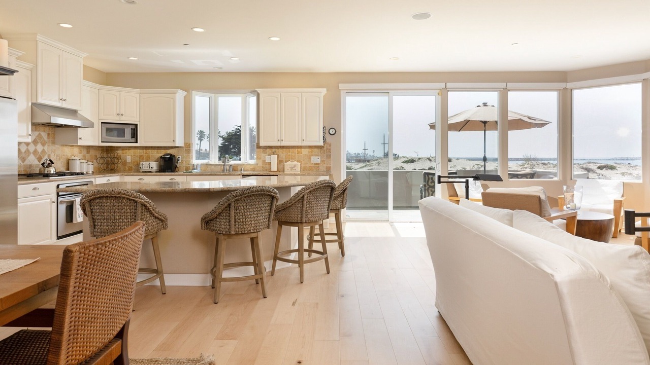 Photo of Kitchen in Pierpont Bay