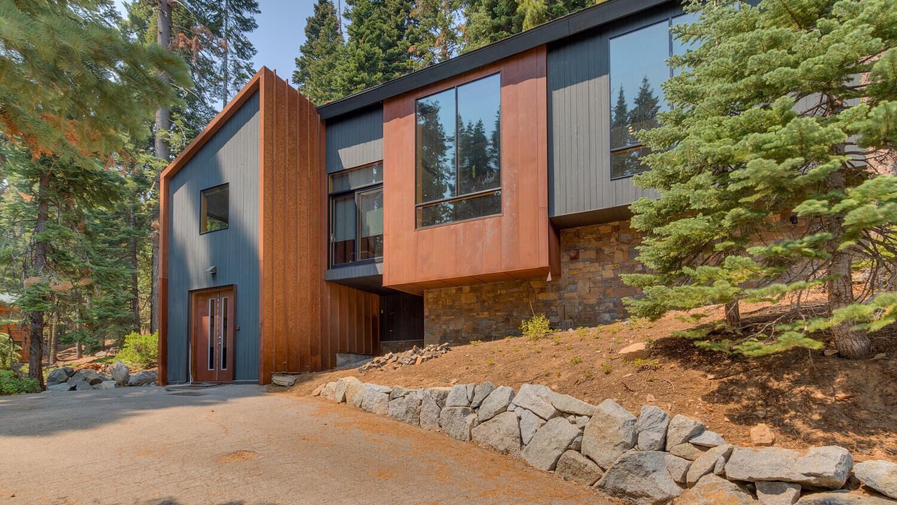 Photo of Outdoor in Tahoe Pines