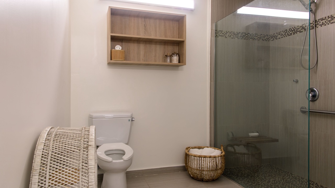 Photo of Bathroom in Downtown Los Angeles