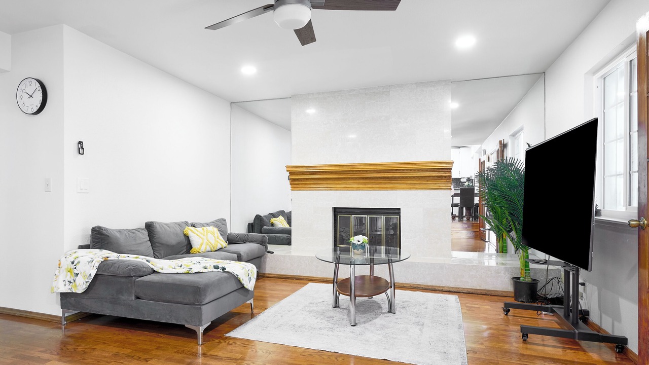 Photo of Livingroom in Pleasanton