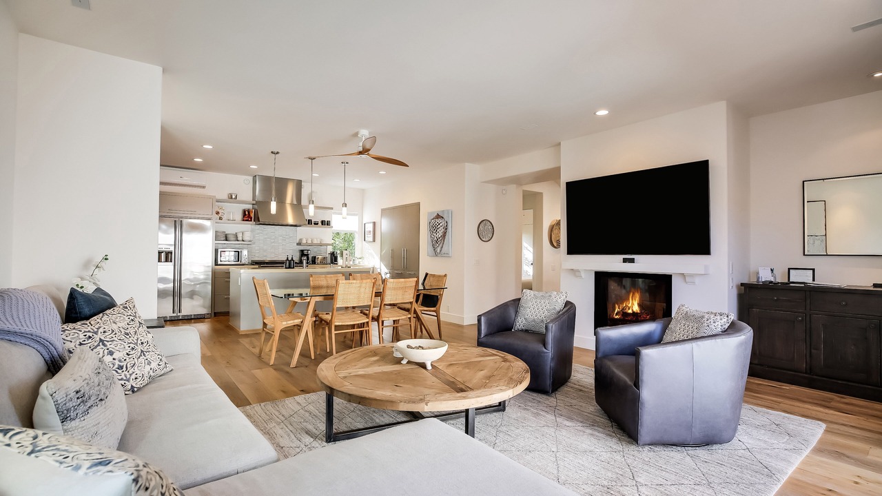 Photo of Livingroom in West Beach