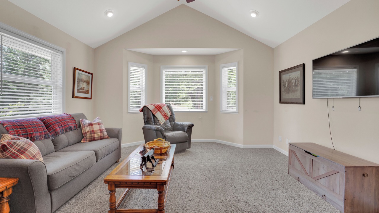 Photo of Livingroom in Mariposa