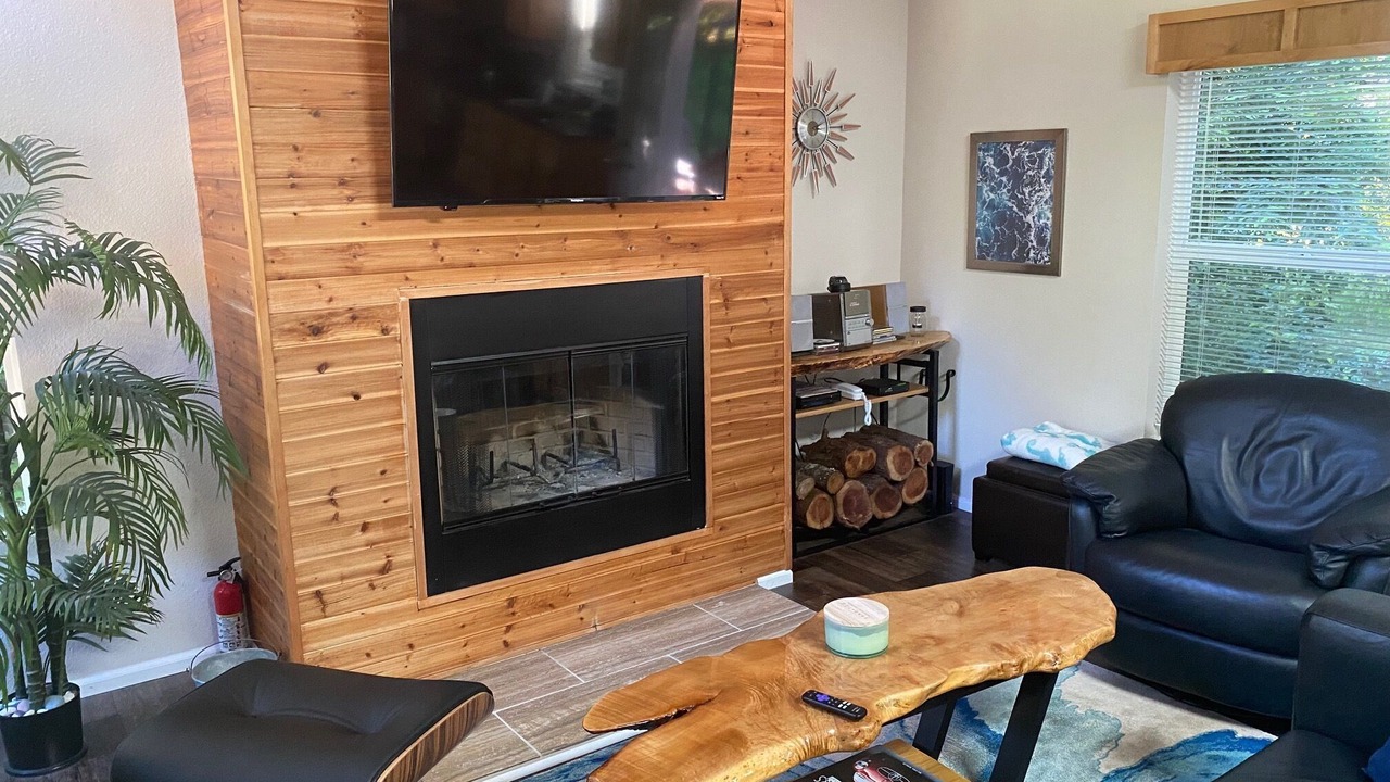 Photo of Livingroom in Crescent City
