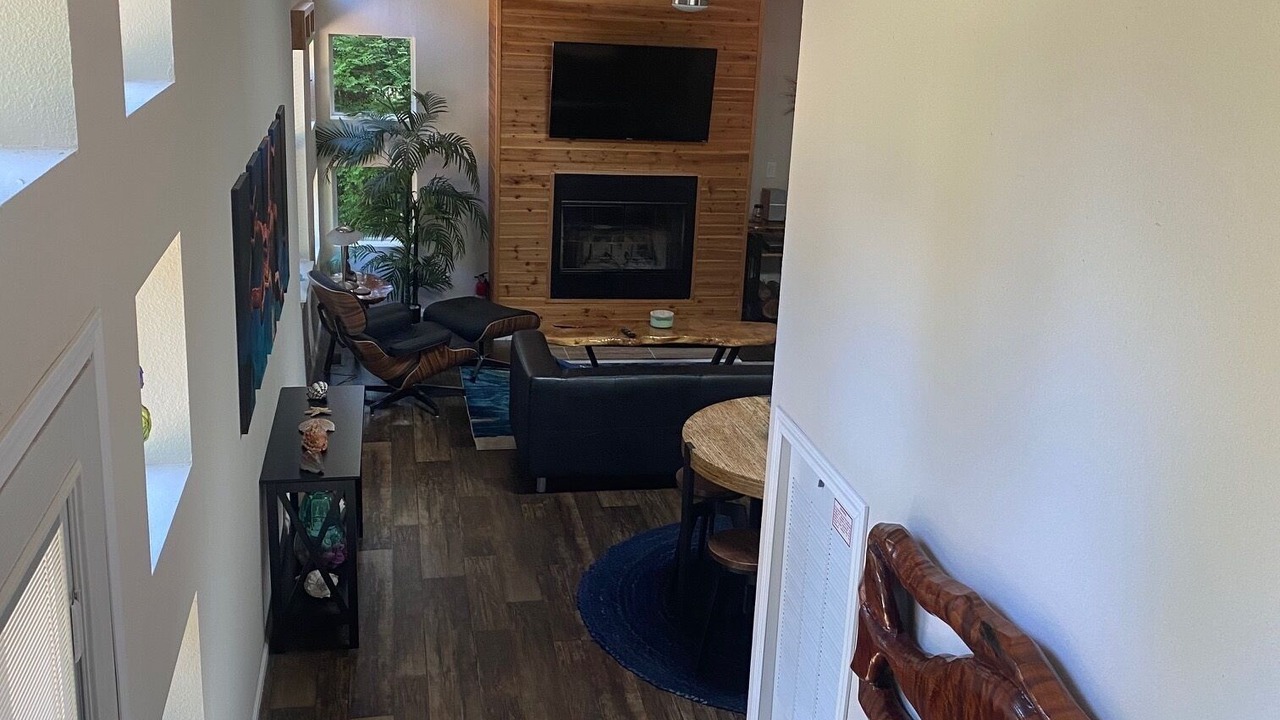 Photo of Livingroom in Crescent City